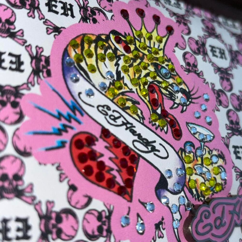 Ed hardy new pink wallet wristlet - Picture 3 of 6